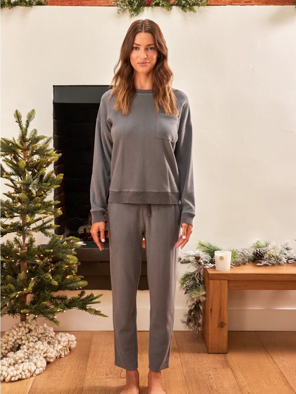 Barefoot Dreams | Malibu Collection Brushed Fleece Sweater Mix Tapered Pant | M